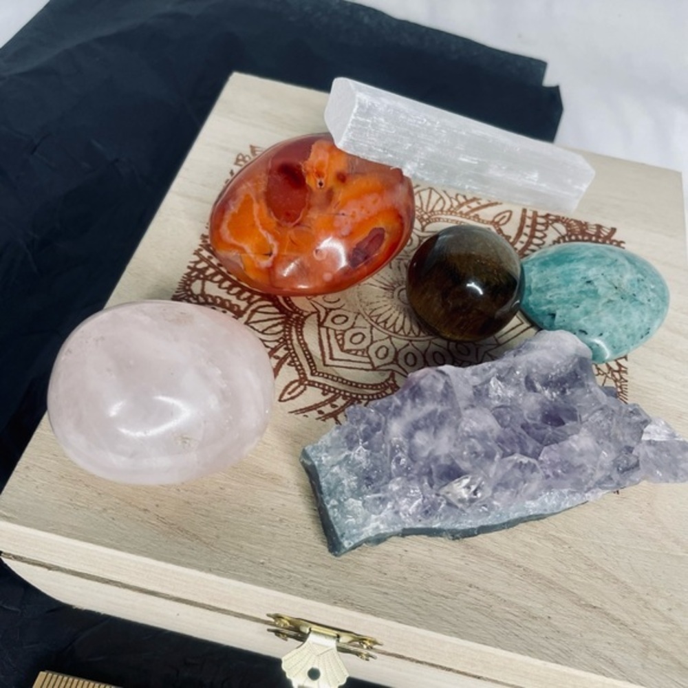 Energy Crystal Box - Picture 3 of 3